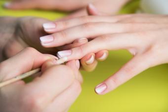 SPA μανικιούρ: ομορφιά των νυχιών και λεπτό δέρμα των χεριών
